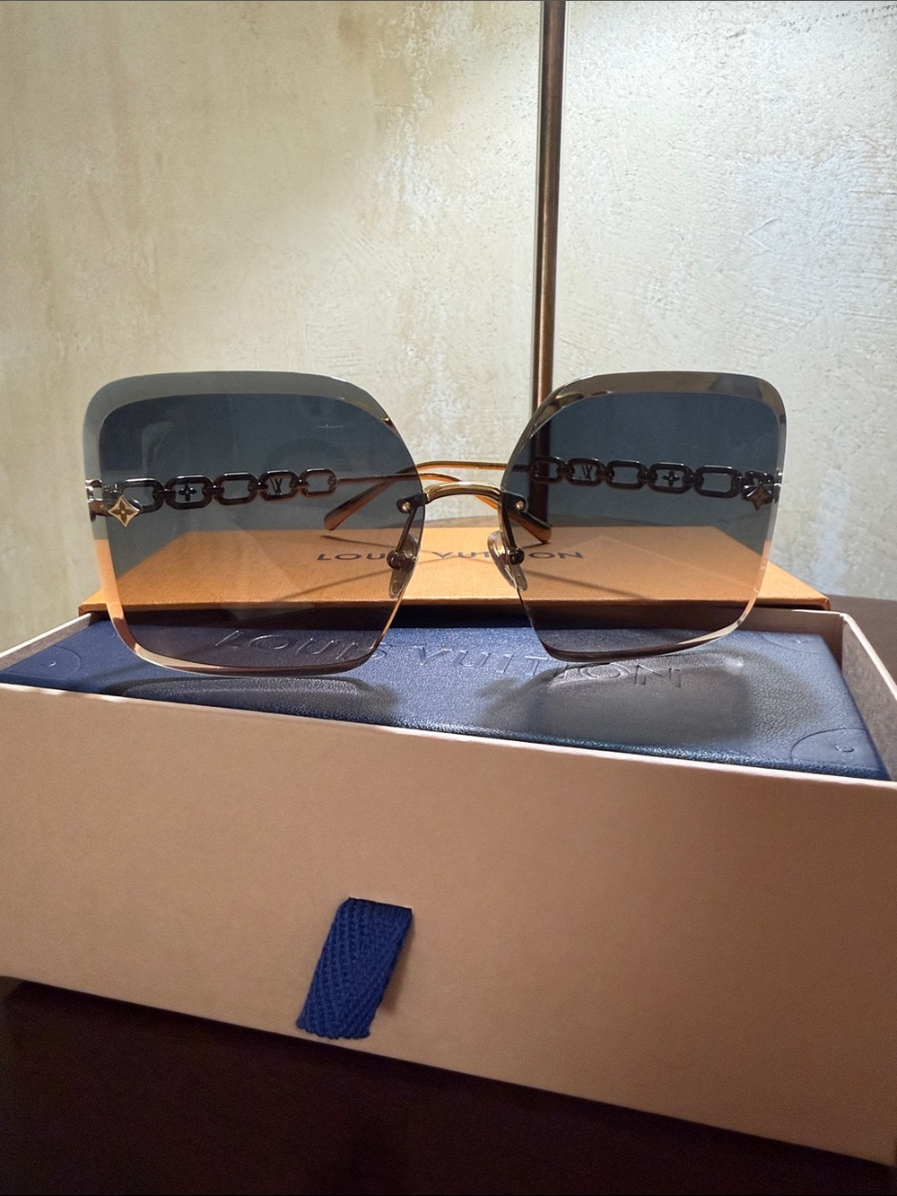 Louis Vuitton Gradient Blue and Brown Square Chain-Detail Sunglasses full set